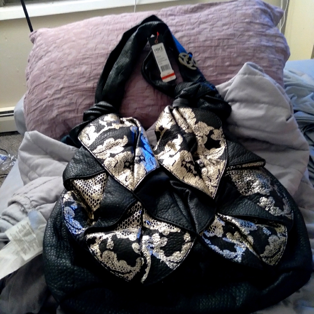 New Marc Ecko..large bag